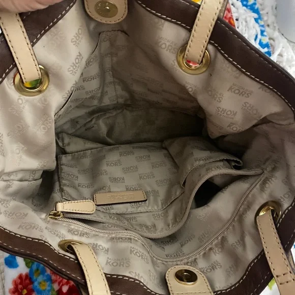 Michael Kors Brown Leather Jet Set Tote - Picture 4 of 6